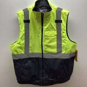 Axcent Size XL High-Visibility Yellow and Black Men's Safety Vest. New With Tags